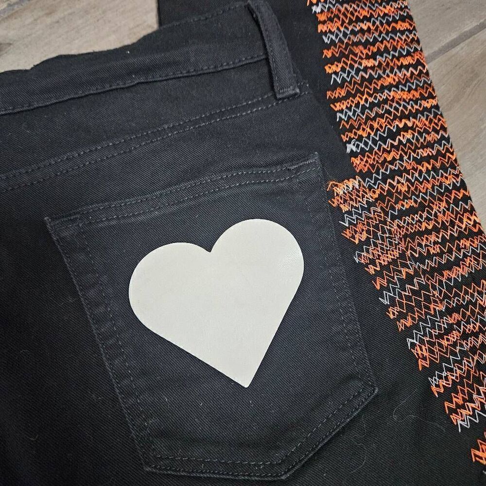 Levi's Hand-Embroidered Jeans - Picture 10 of 12